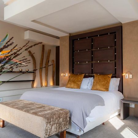 โนวา คอนสแตนเตีย บูติค เรซิเดนซ์ Hotel เคปทาวน์ ภายนอก รูปภาพ