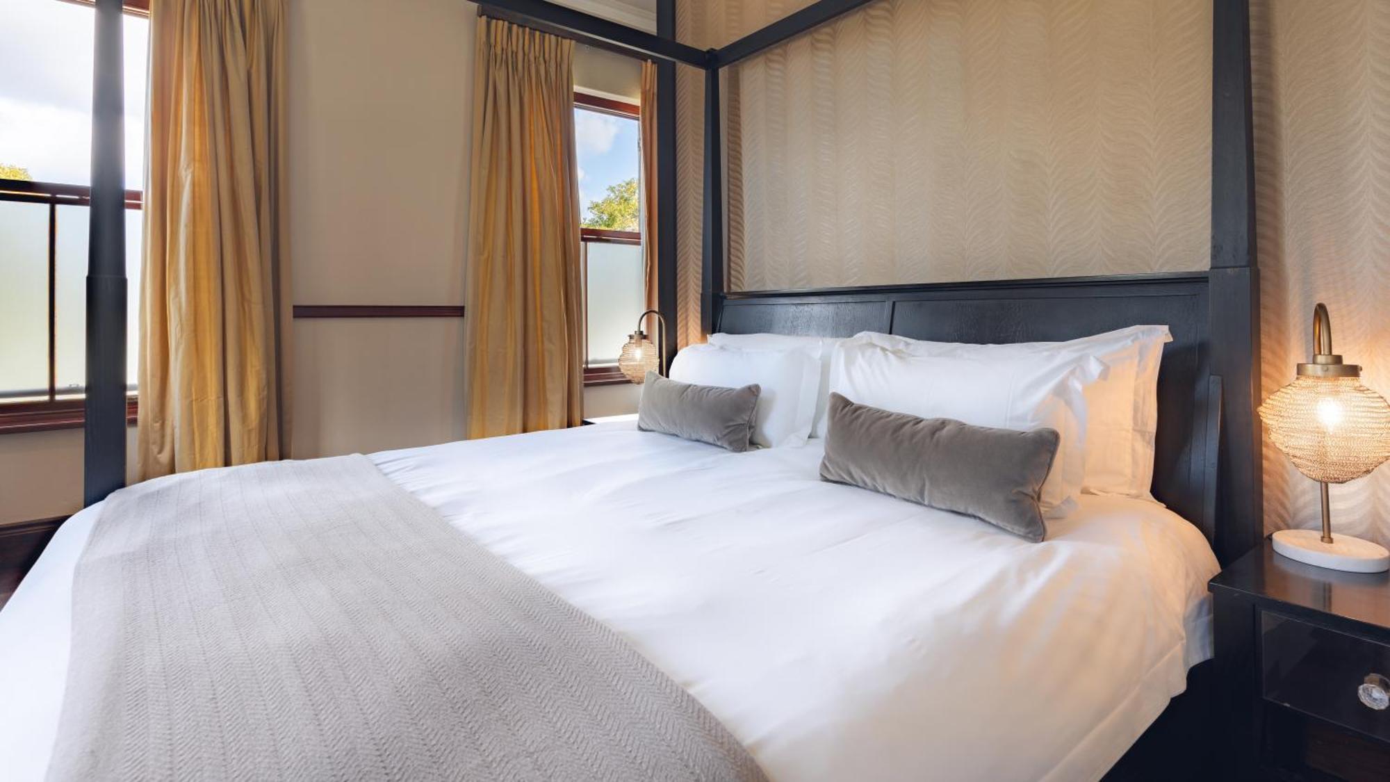 โนวา คอนสแตนเตีย บูติค เรซิเดนซ์ Hotel เคปทาวน์ ภายนอก รูปภาพ